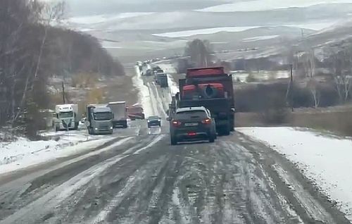 Изображение: скриншот кадра видео Госавтоинспекции Хакасии